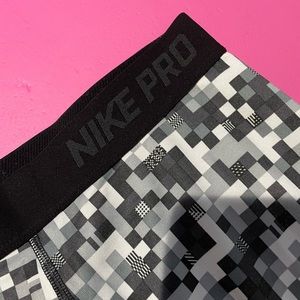 Nike Pro leggings